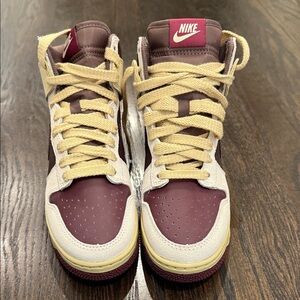 Nike Dunk 1985 High-Top Sneakers in Maroon and Beige (NEW)